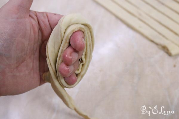 Swedish Cinnamon Buns - Kanelbullar - Step 18