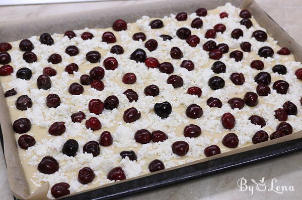 Easy Cherry and Cottage Cheese Sponge Cake - Step 7