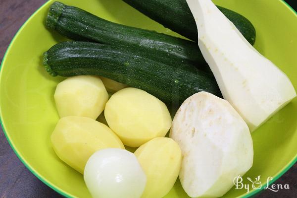 Creamy Zucchini Soup - Step 1